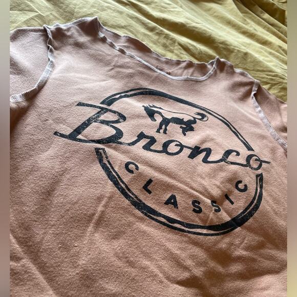 Bronco Automotive Western Wear Americana  Classic Tan Cropped Tee Shirt Large - Picture 2 of 6